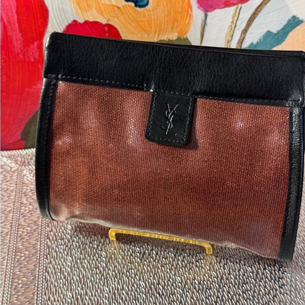 YSL Cosmetics Clutch - Picture 9 of 12